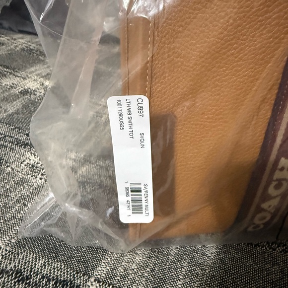 Coach Tan and Burgundy Leather Bag - Picture 2 of 5